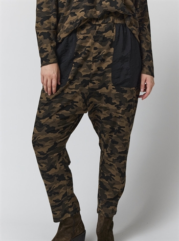 Gozzip - Wenche Bukser, Camouflage